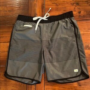 Vuori Men’s Medium Gray Striped Shorts